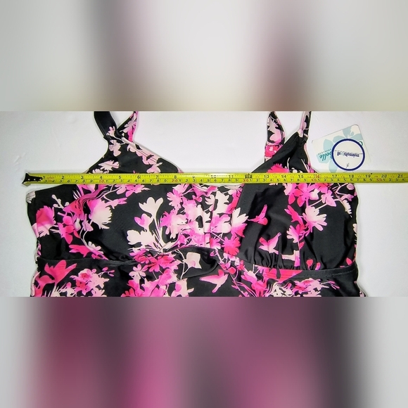 Beach Belle Women's Plus Vibrant Floral Tankini Vacation Swimming Top, 20, NWT - Picture 4 of 12